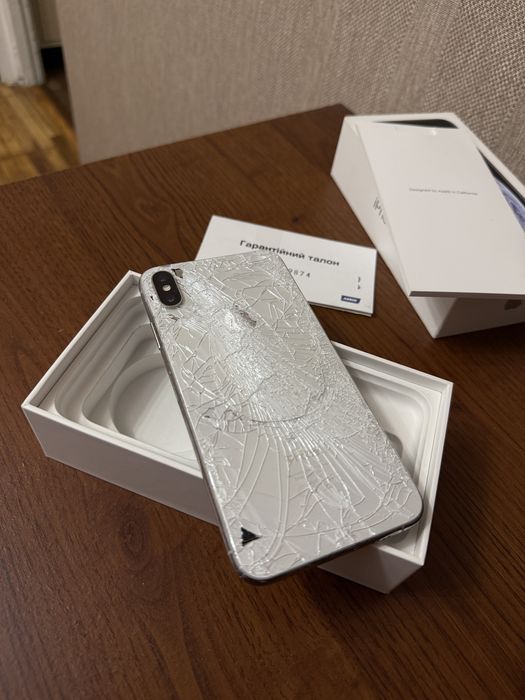 iPhone Xs Max 64gb ( бита задня кришка)