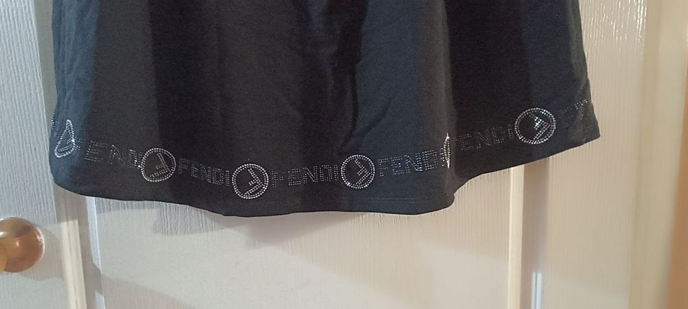 Продам нарядну туніку 50-52. Можна й вагітним