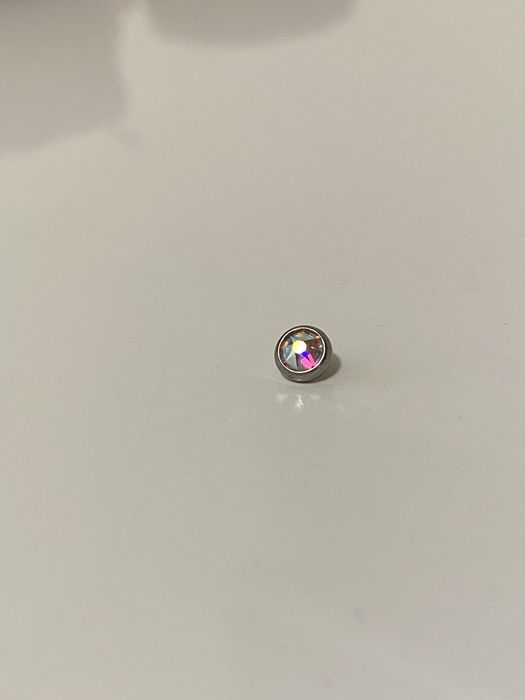 Накрутка титанова на лабрет/мікробермал хамелеон пірсинг