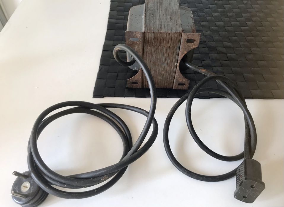 Transformador de Currente Voltagem de 110v para 240v