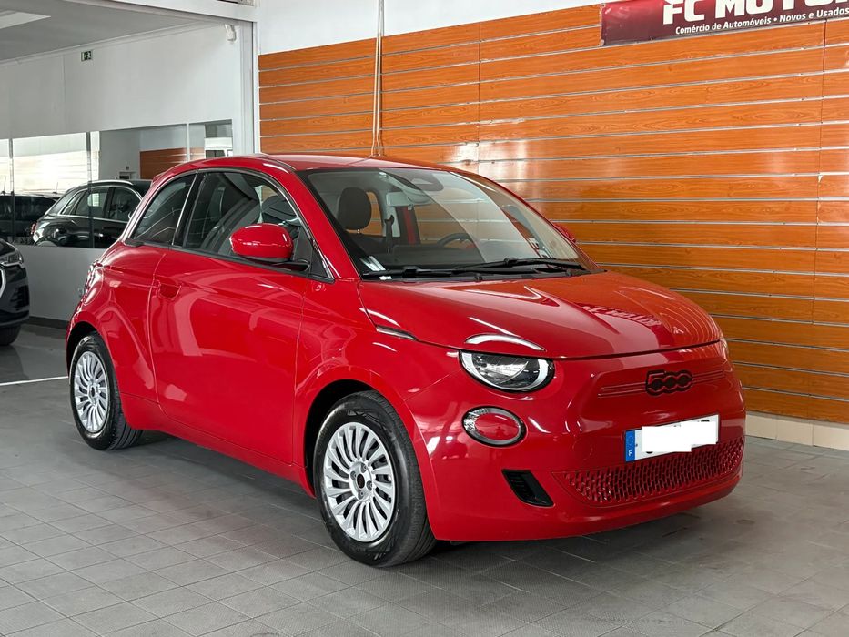 Fiat 500e (RED)529847585184819205