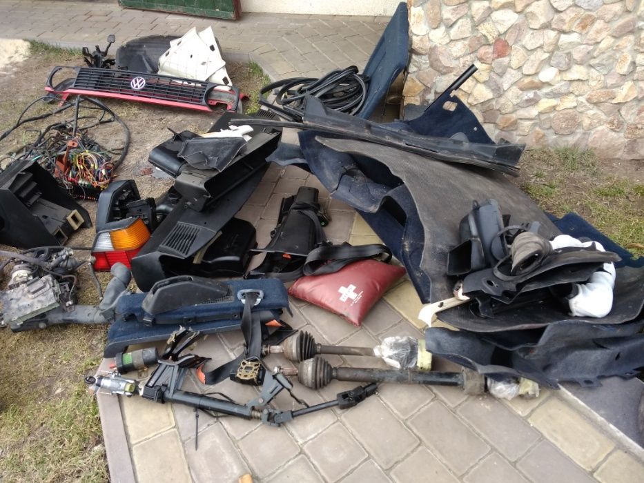 Уплотнітелі дверей гольф2 джетта