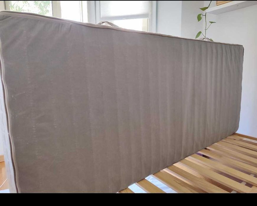Colchão IKEA sem defeitos 90x1.90