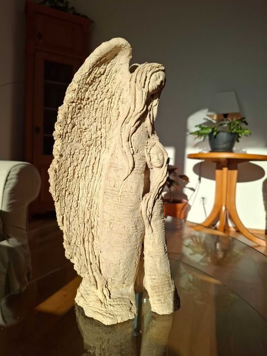 Figura rzeźba kobieta anioł z dzieckiem