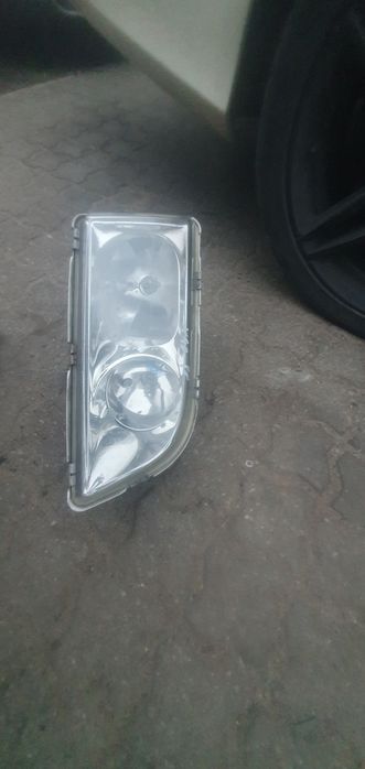 Volvo v40 lampa reflektor prawy prawa przód przednia kierowcy