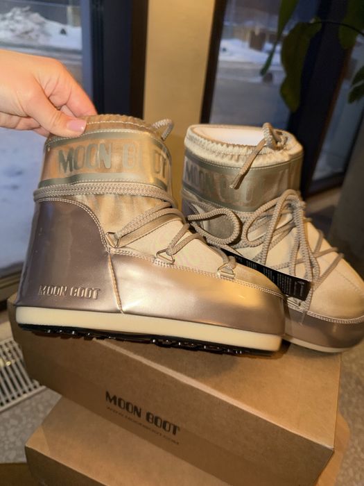 Moon boot в наявності всі моделі