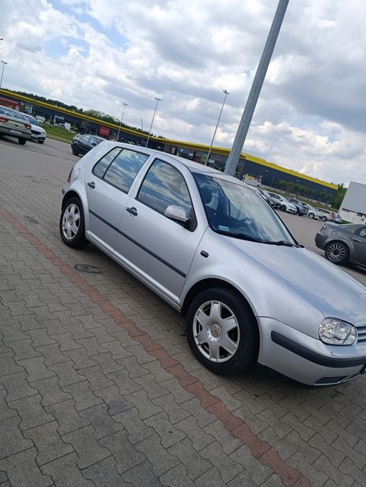 Golf 4 1.6 105km