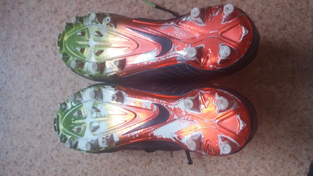 Бутсы Nike для американского футбола или регби