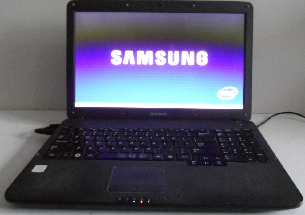 Samsung R 530 Dual core 2x2 GHz