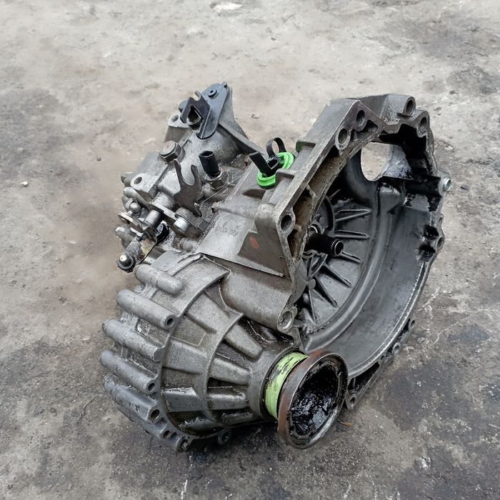 КПП коробка передач 1.4-1.6  Seat, VW Golf 4 Octavia tour Audi A3