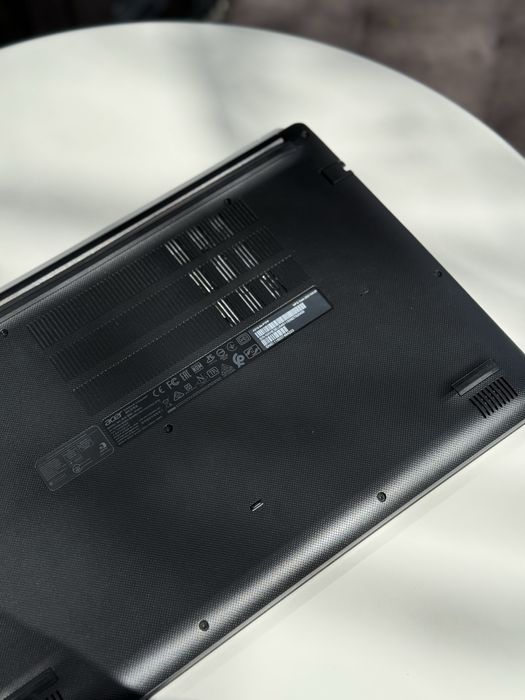 ТЕРМІНОВО!! Продам ноутбук Acer aspire 3