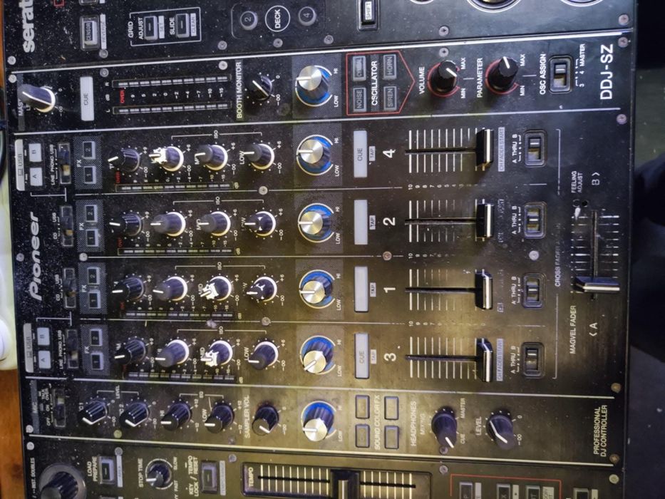 Kontroler Pioneer DDJ-SZ