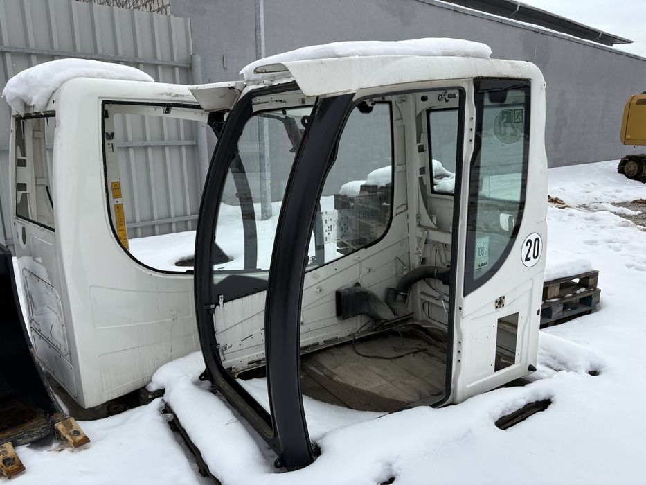 Kabina Liebherr koparka nowy model