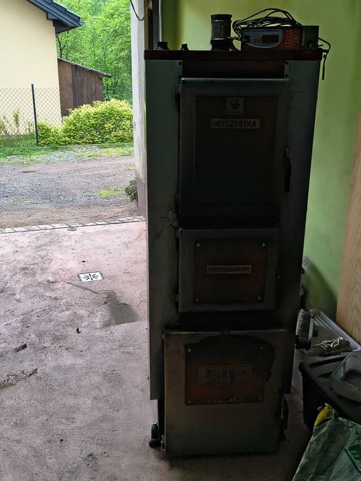 Piec CO 25 kW  z podajnikiem