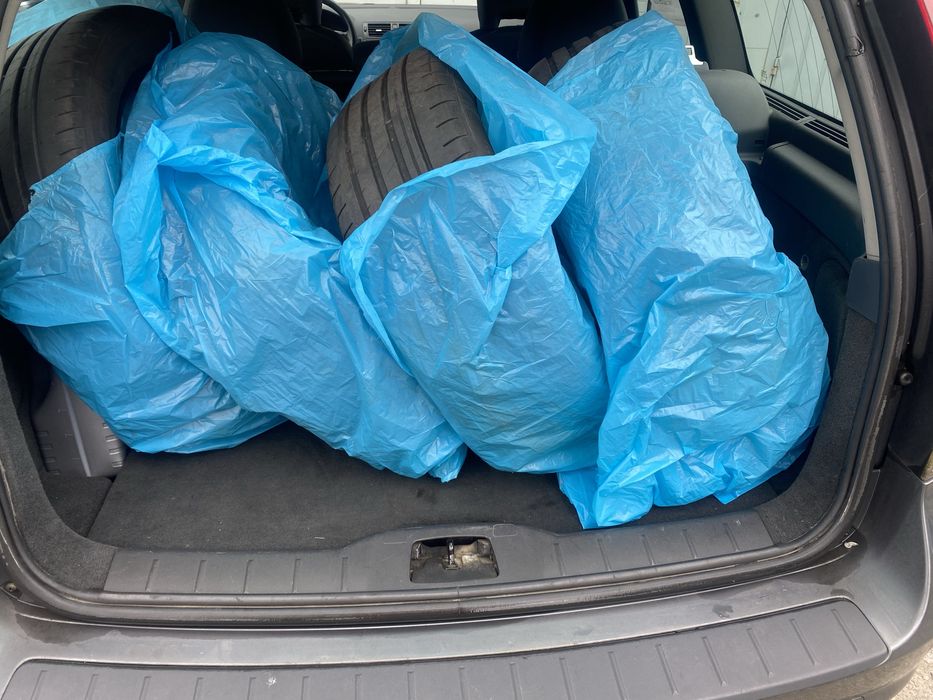 Volvo V 50 2.0 HDI 2 kpl. opon stan b. dobry