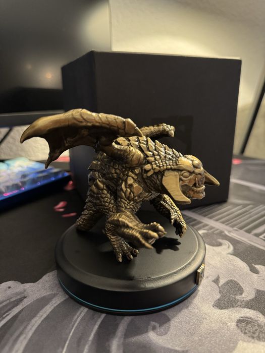 Коллекционная фигурка Baby Roshan (Dota 2, TI7): 5 999 грн