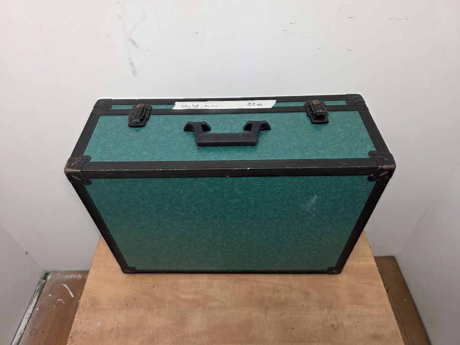 55x38x15+4 flightcase case KUFEREK skrzynia walizka FAKTURA