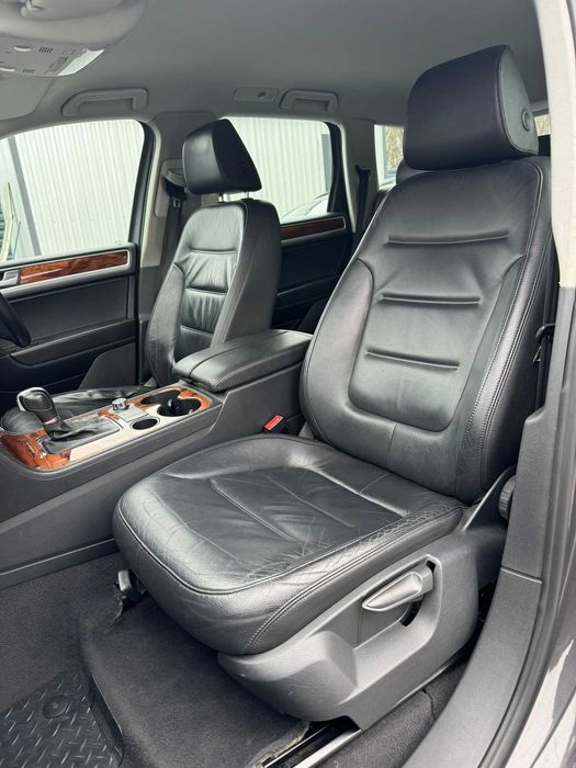 Комплект шкіряних сидінь сидіння Touareg NF FL салон