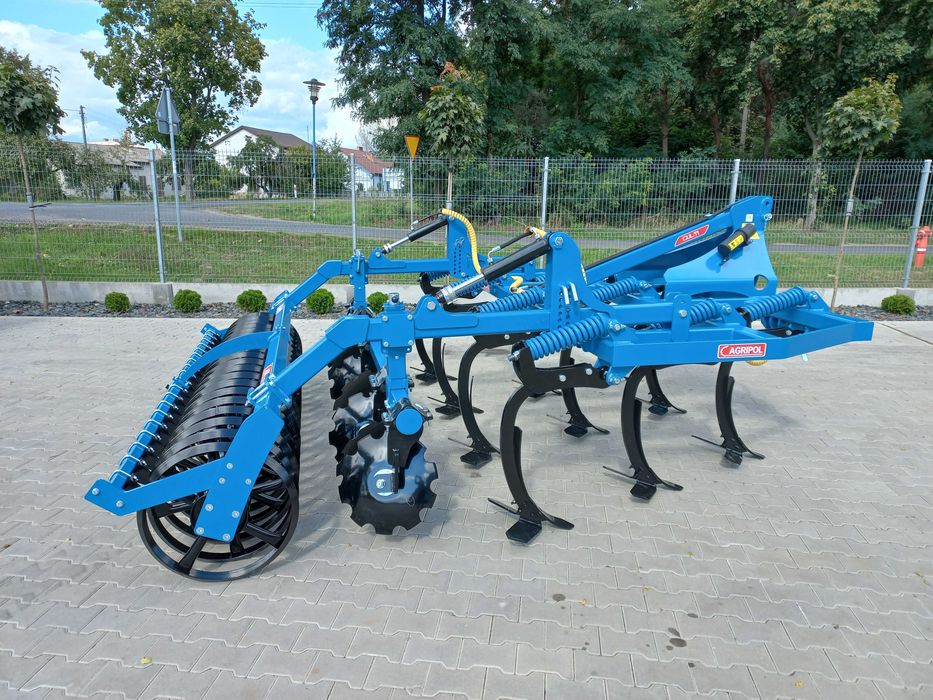 Agregat podorywkowy Culti 3 bezorkowy gruber kultywator wał