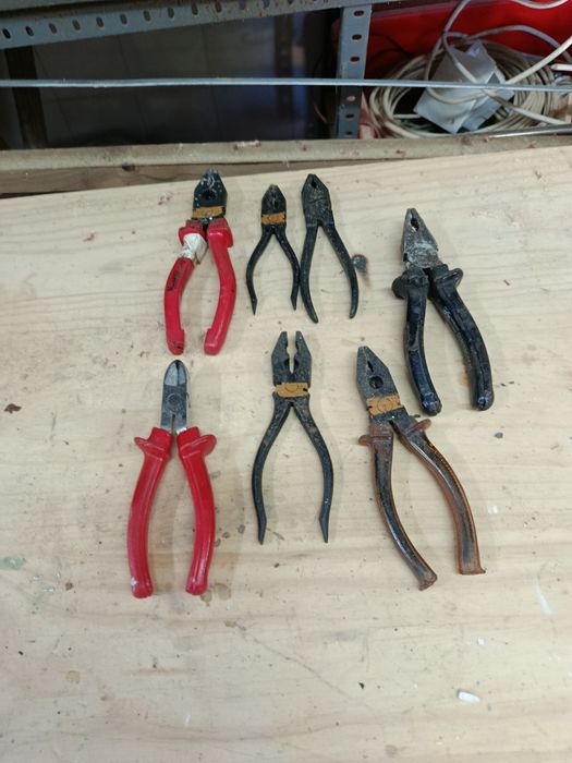 Selling Various Tools494372655265884164