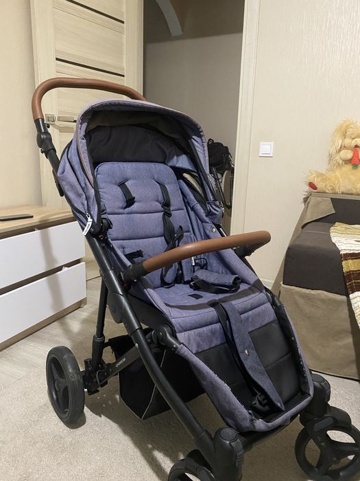 Прогулянкова коляска