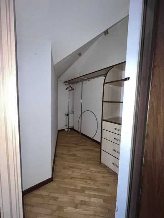Продаж будинок центр міста