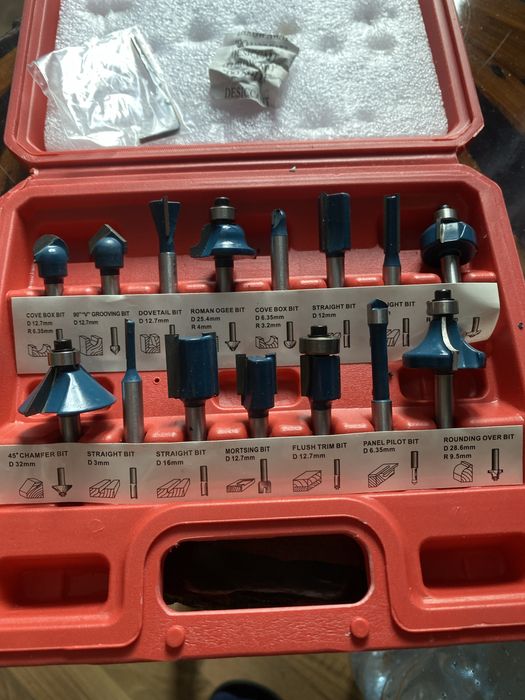 Zestaw Frezy do drewna  15 frezow