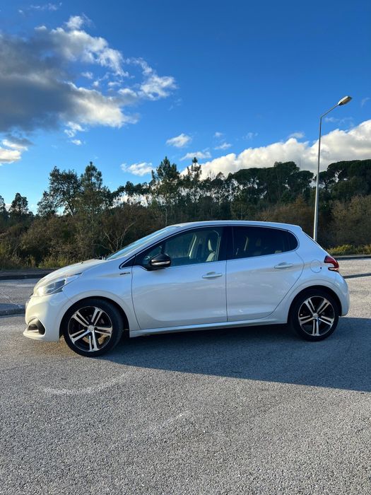 Peugeot208gtline