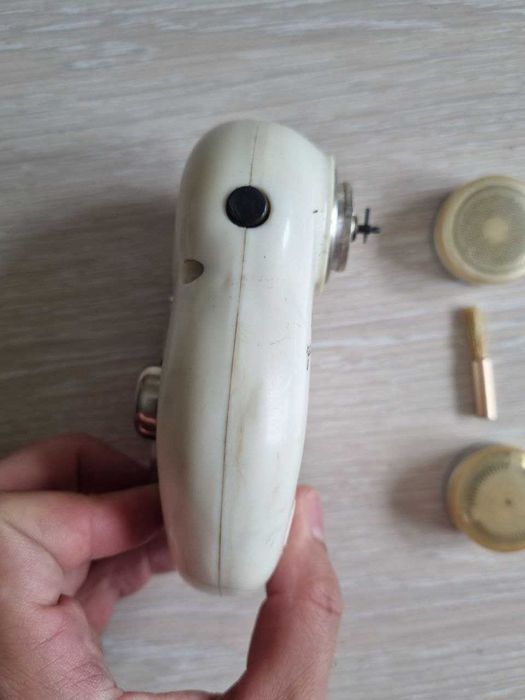 Советская механическая бритва Спутник. ЧЧЗ. СССР 1967 г. рабочая