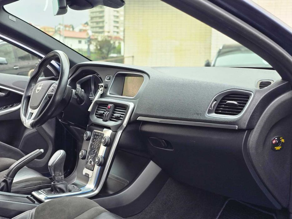 VOLVO V40 D2 R-DESIGN 1.6 115CV "FULL EXTRAS"