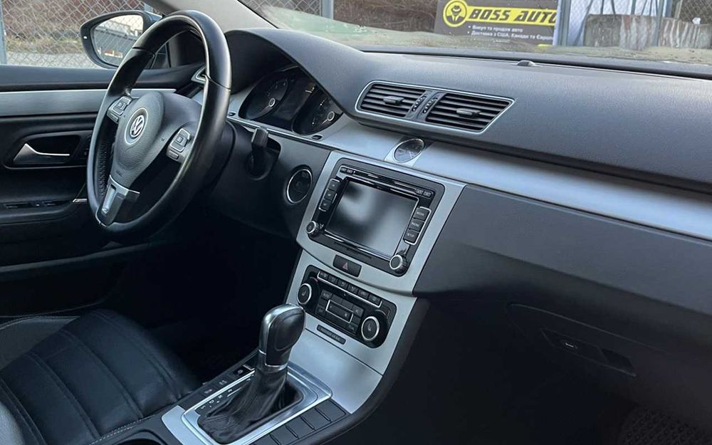 Volkswagen Passat 2011