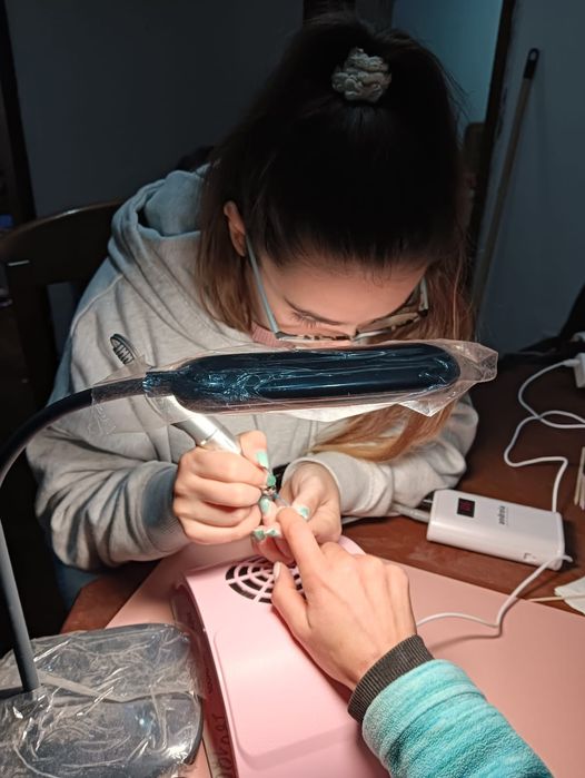 Modelos Unhas de Gel/Verniz Gel-Sábados