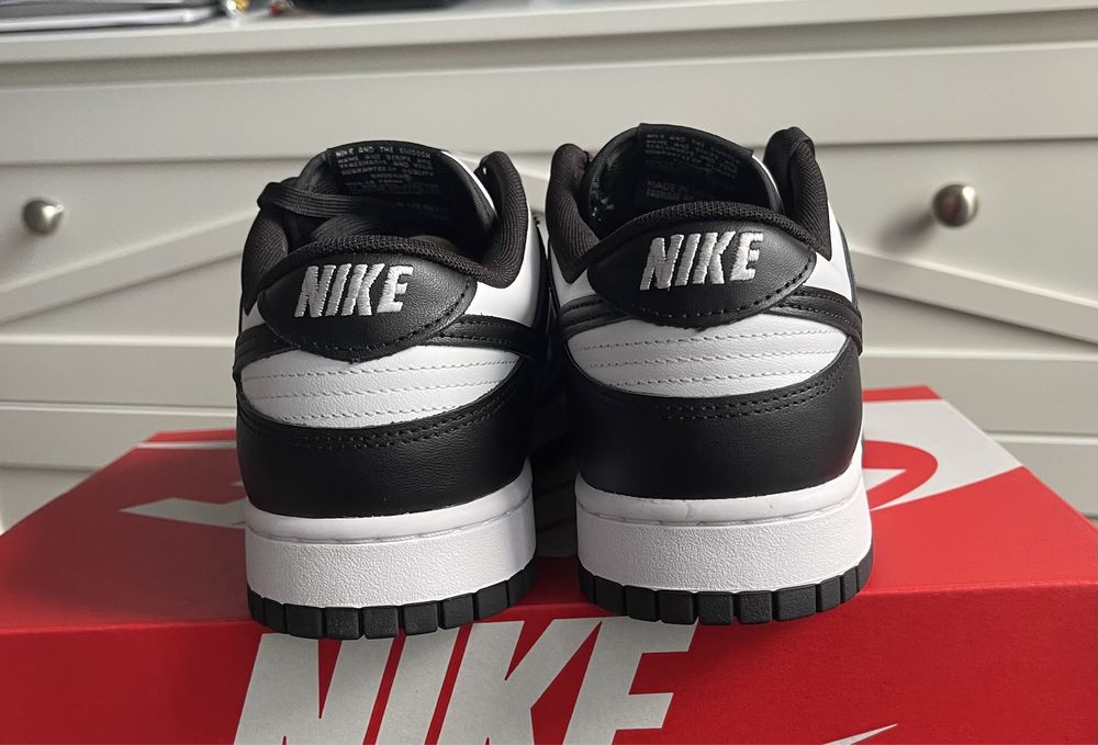 Buty Nike Dunk Low Black White Panda 43