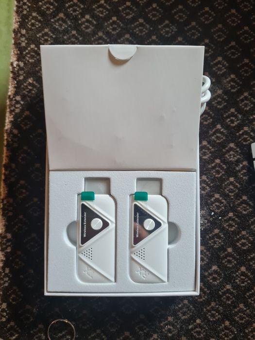 Transmiter sygnału hdmi przerzuca splitter