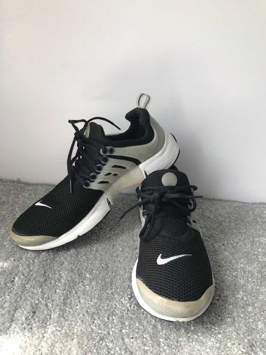 Кросівки Nike 44 розмір 28 см