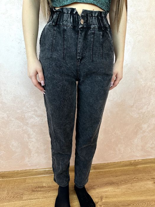 Продамі джинси. За ціну домовимось.