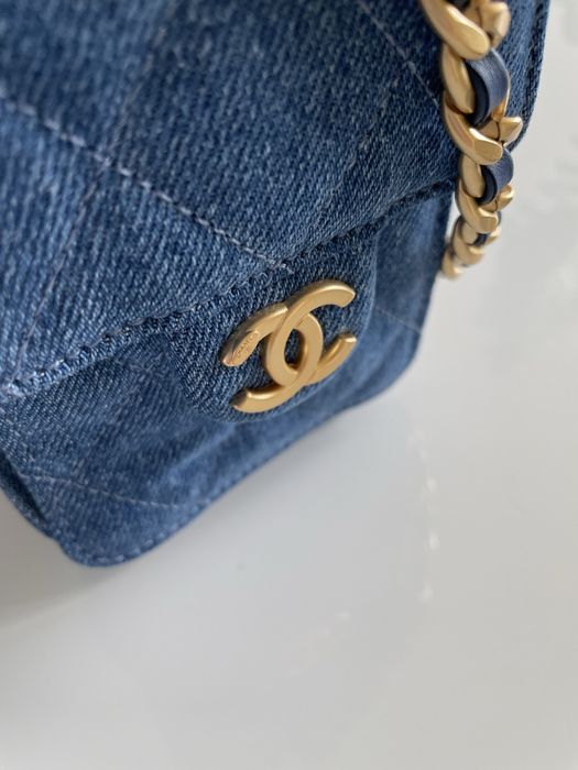 Mała dżinsowa torebka Chanel 25