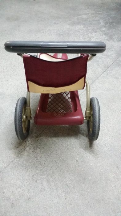 Carrinho e ovo de brincar