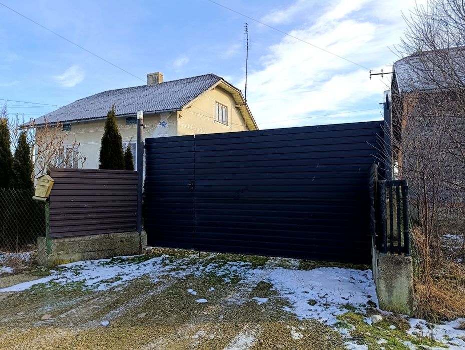 Продається будинок за 1 км від Самбора