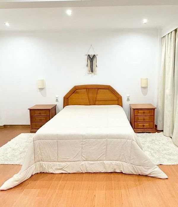 Móveis pinho mel maciço