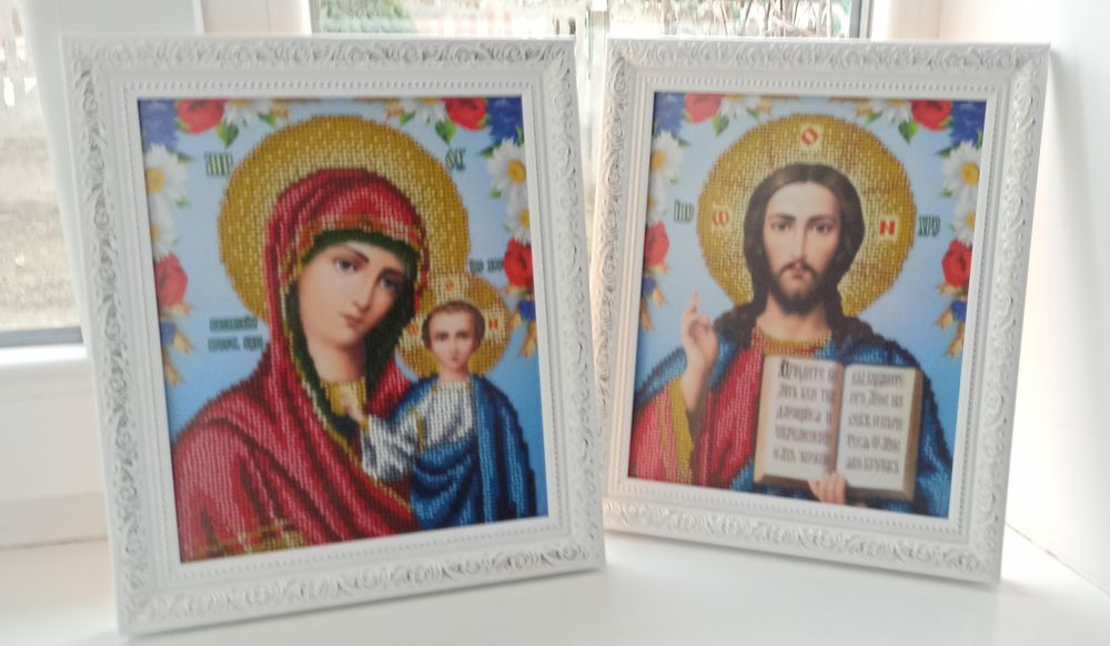 Ікони вишиті бісером