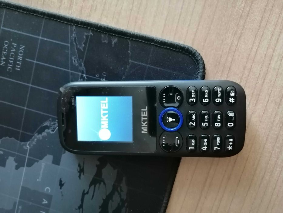 telefon MKTEL m2023, latarka mocna