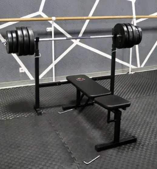 Лавка для жима под штангу со стойками универсальная Скамья, гантели