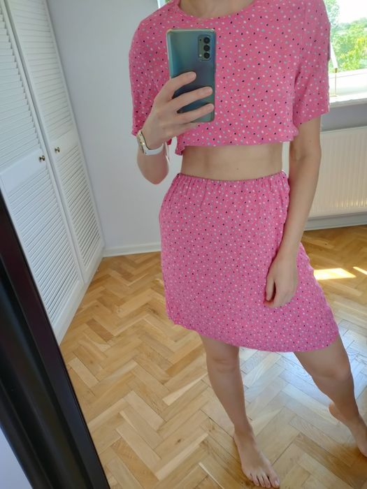 Zestaw Monki crop top i spódnica