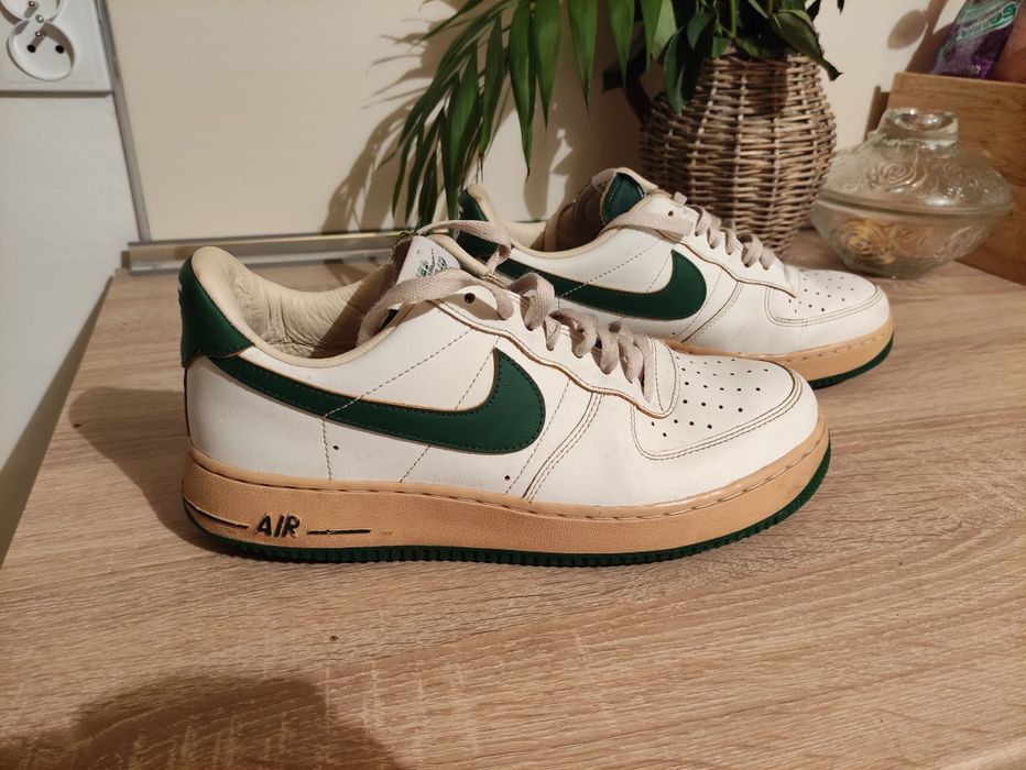Sprzedam Nike Air Force 1'07
Rozmiar 36,5-23cm
Stan idealny. 
Buty w 1