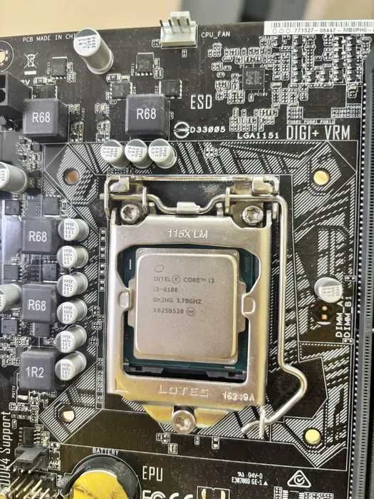 Материнська плата з процесором intel core i3