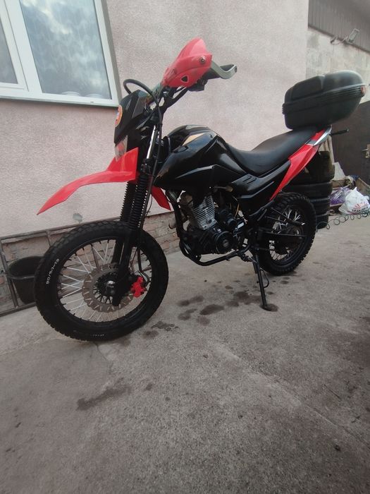 Skymoto dragon 200,(43000) Loncin lx200gy-3(38000)