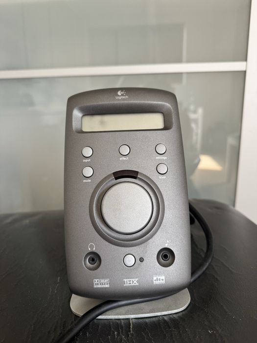 Logitech z680 Sterownik + obudowa ze wzmacnaiczem