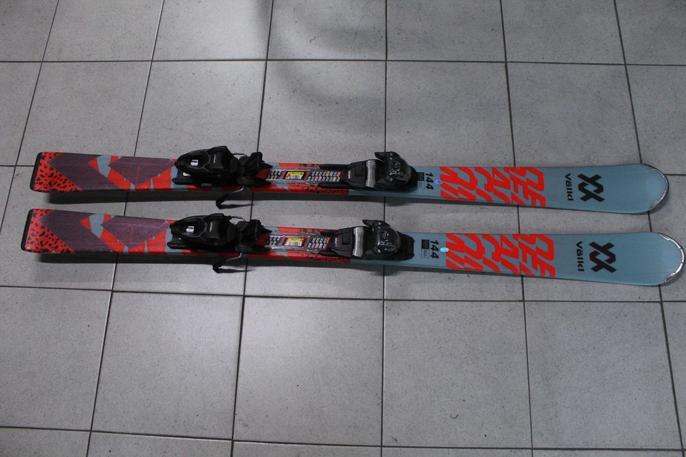 Narty Volkl Deacon 7,2 144 cm + wiązania Marker