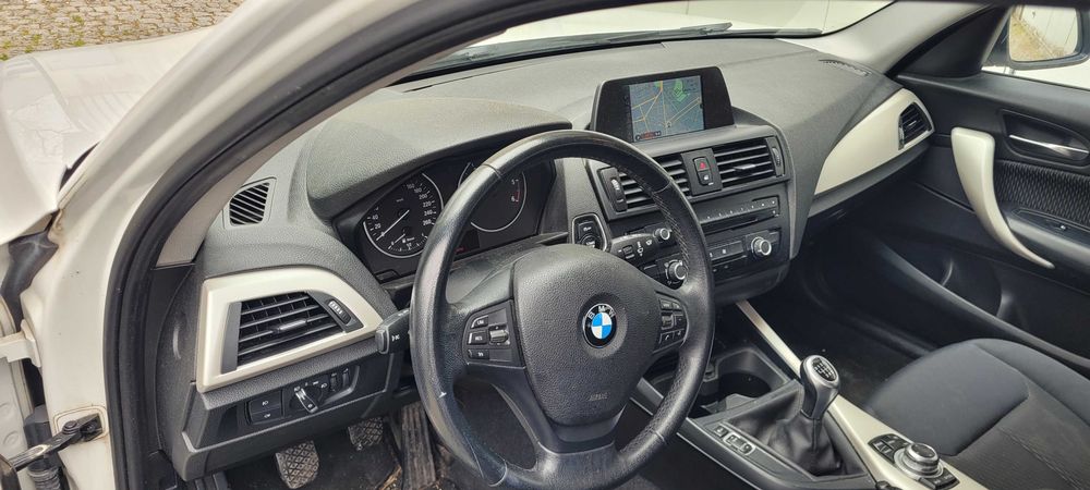 BMW 116, De 2014, Motor 2000, Branco Pérola.